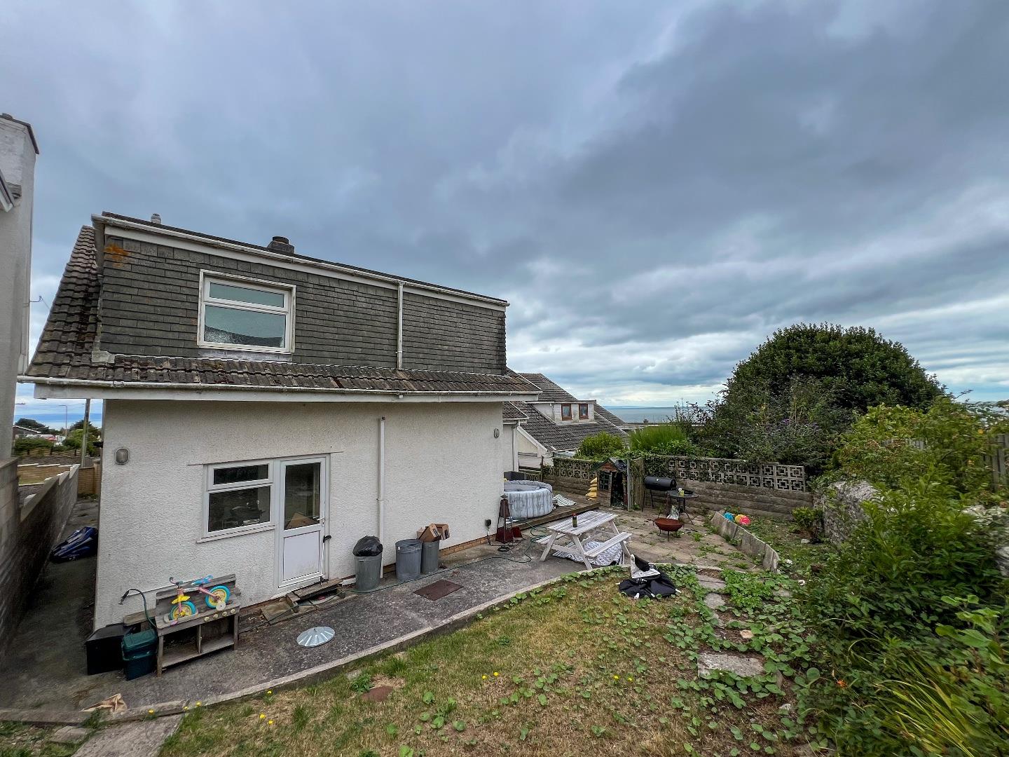22 Somerset View, Ogmore By Sea, Vale Of Glamorgan CF32 OPP